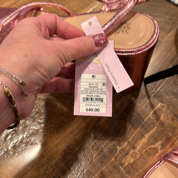 Two pairs of ladies sandals - Picture 6 of 6